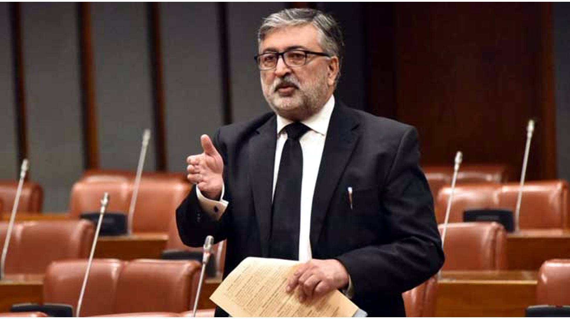 سوراب ئٹ فوج ئنا بمباری؛ حکومت لس شاری تا خون ئنا پٹ پول کرفے۔ سینیٹر کامران مرتضیٰ